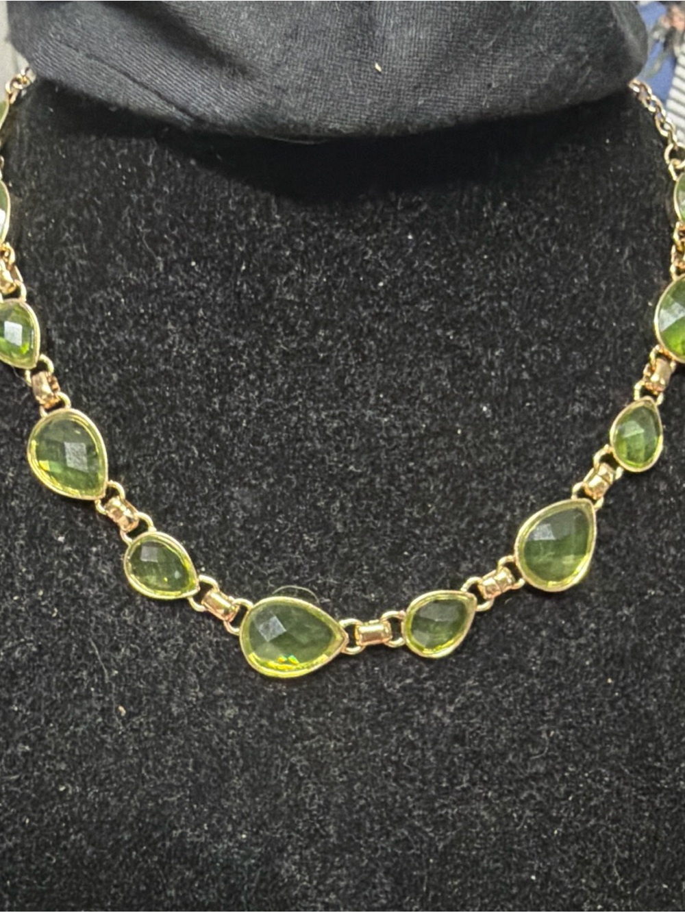 Napier 19” Vtg Gold-Link Necklace with Green Faceted Teardrop Stones